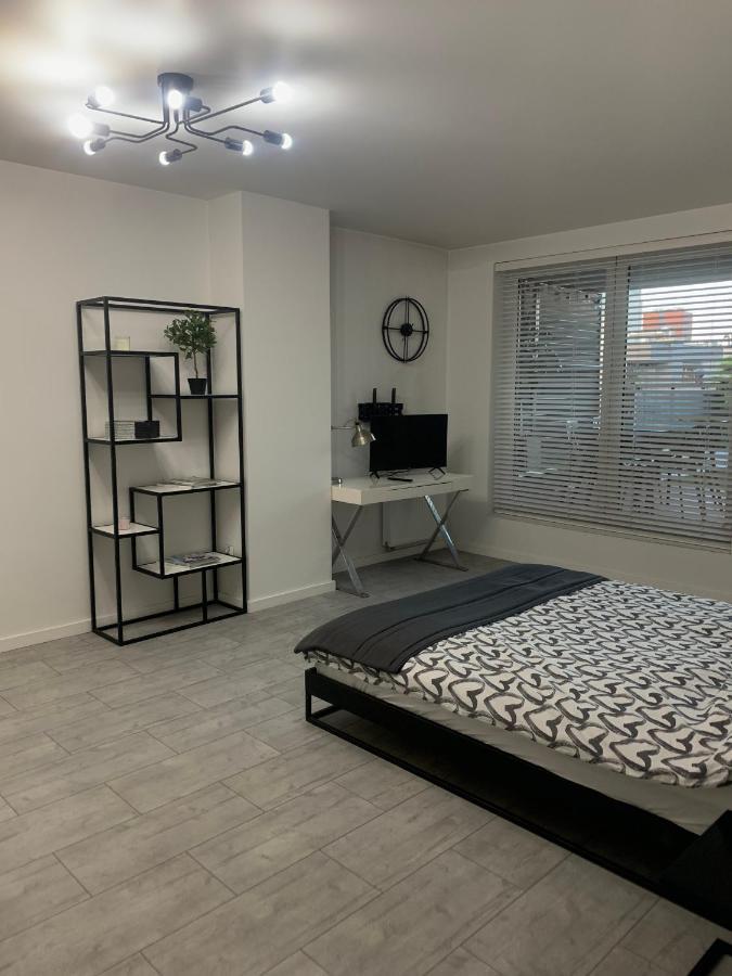 דירות לודז' Two-Levels Penthouse With A Garden In The City Center מראה חיצוני תמונה