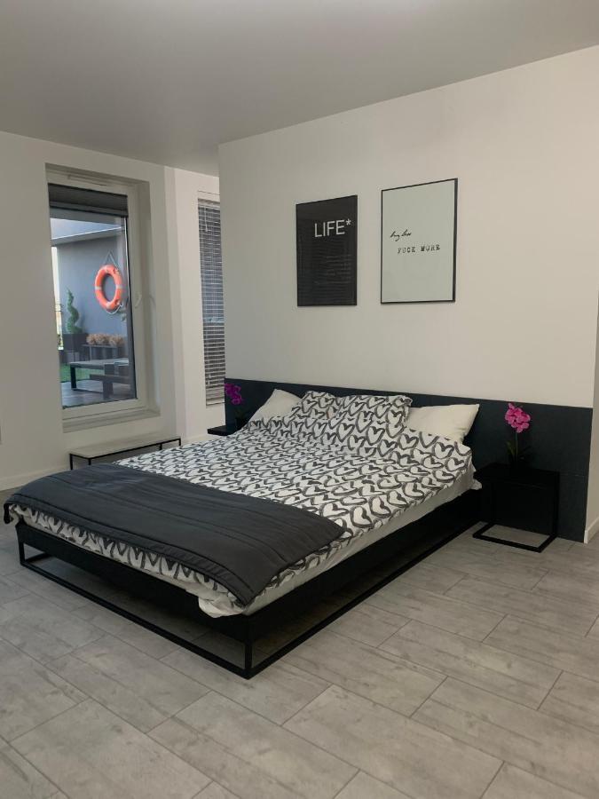 דירות לודז' Two-Levels Penthouse With A Garden In The City Center מראה חיצוני תמונה